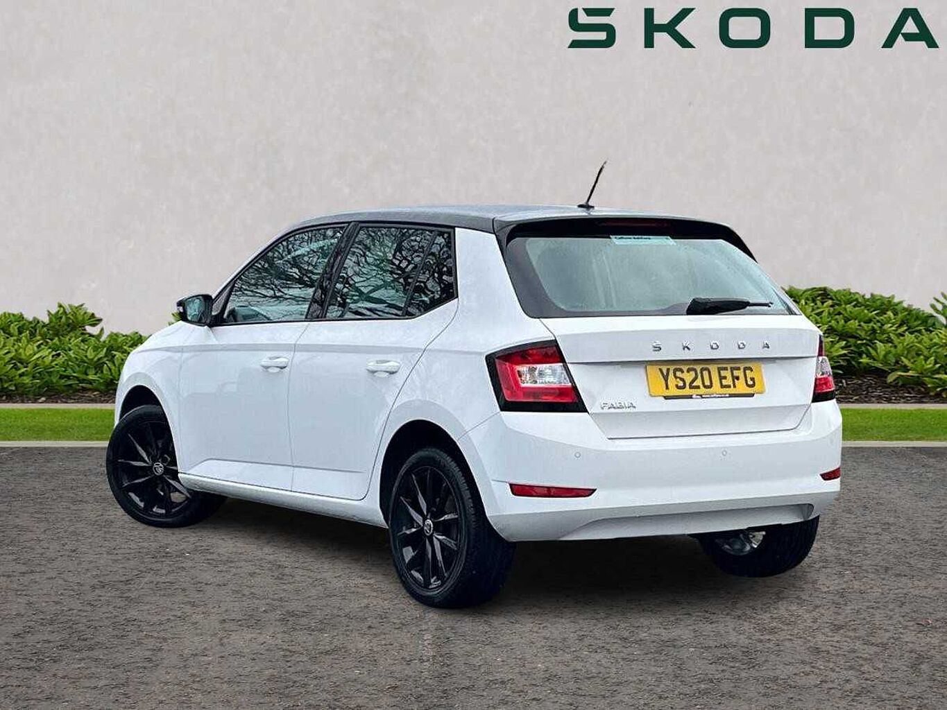 SKODA Fabia 1.0 MPI (60ps) Colour Edition 5-Dr Hatchback