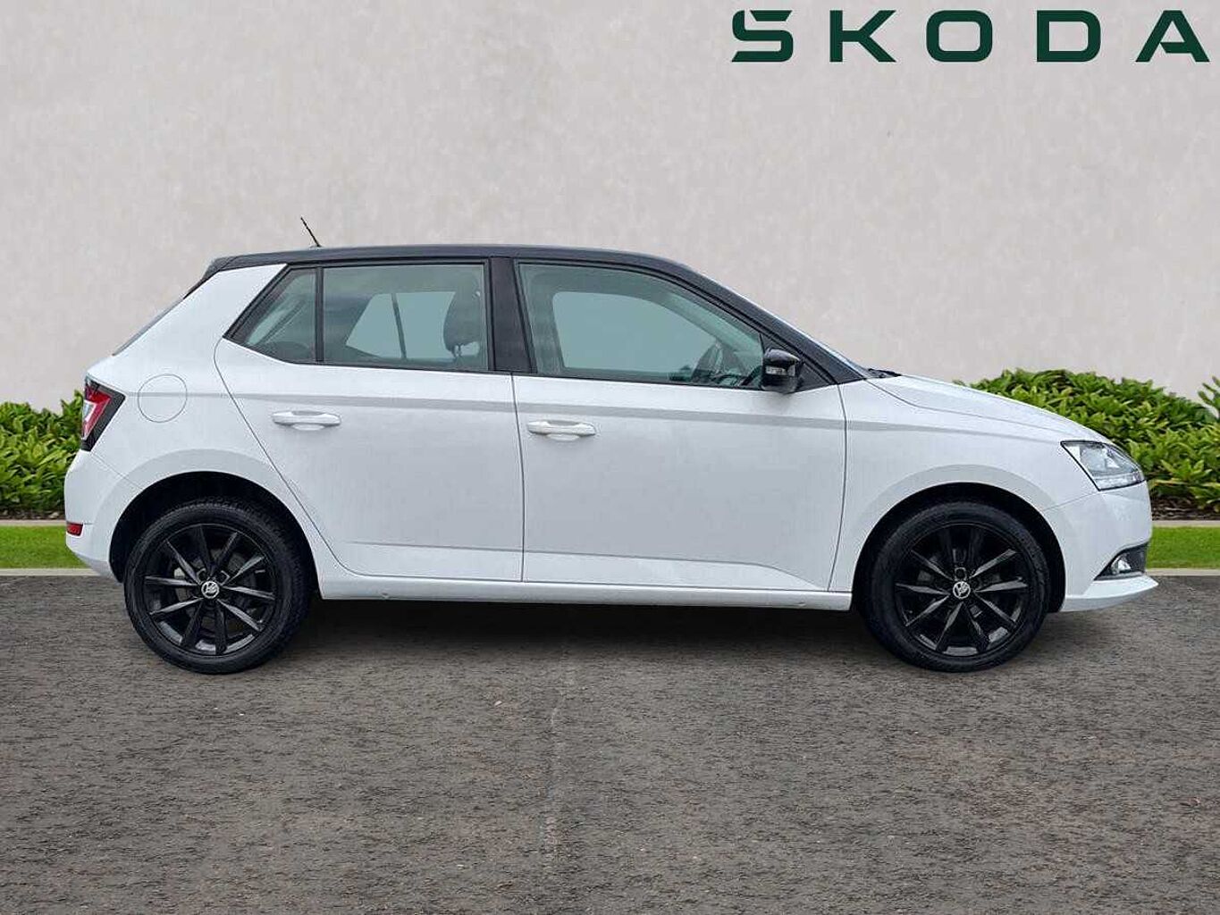 SKODA Fabia 1.0 MPI (60ps) Colour Edition 5-Dr Hatchback