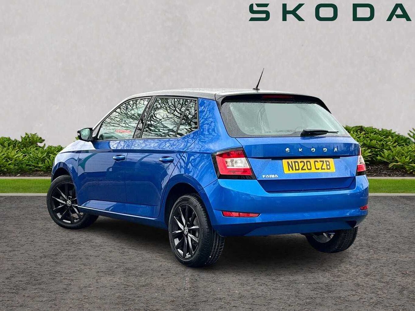 SKODA Fabia 1.0 MPI (60ps) Colour Edition 5-Dr Hatchback