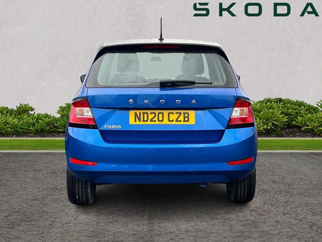 SKODA Fabia 1.0 MPI (60ps) Colour Edition 5-Dr Hatchback